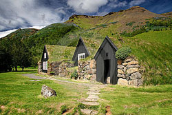 冰岛国家公园的草皮房子